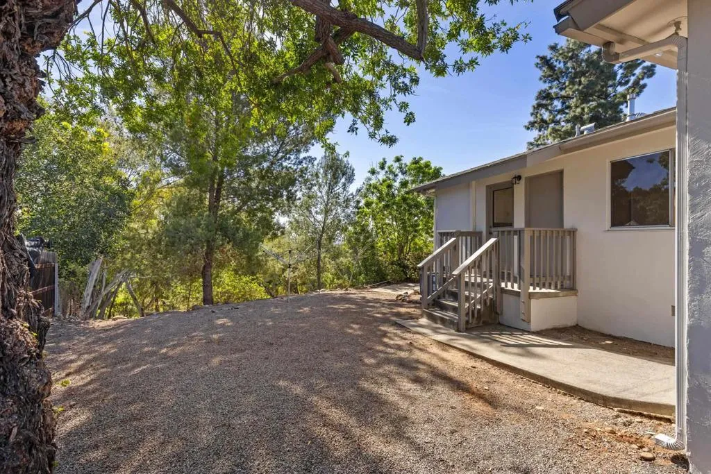 905 Loma Ct, El Cajon, California 92020 home-pic-36