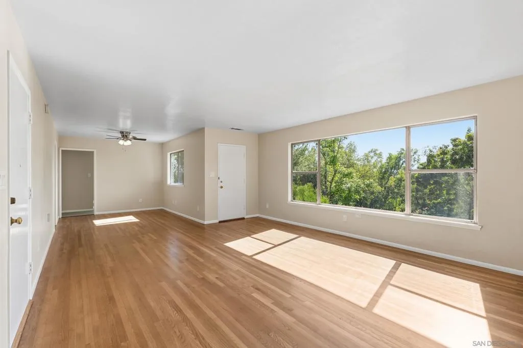 905 Loma Ct, El Cajon, California 92020 home-pic-8
