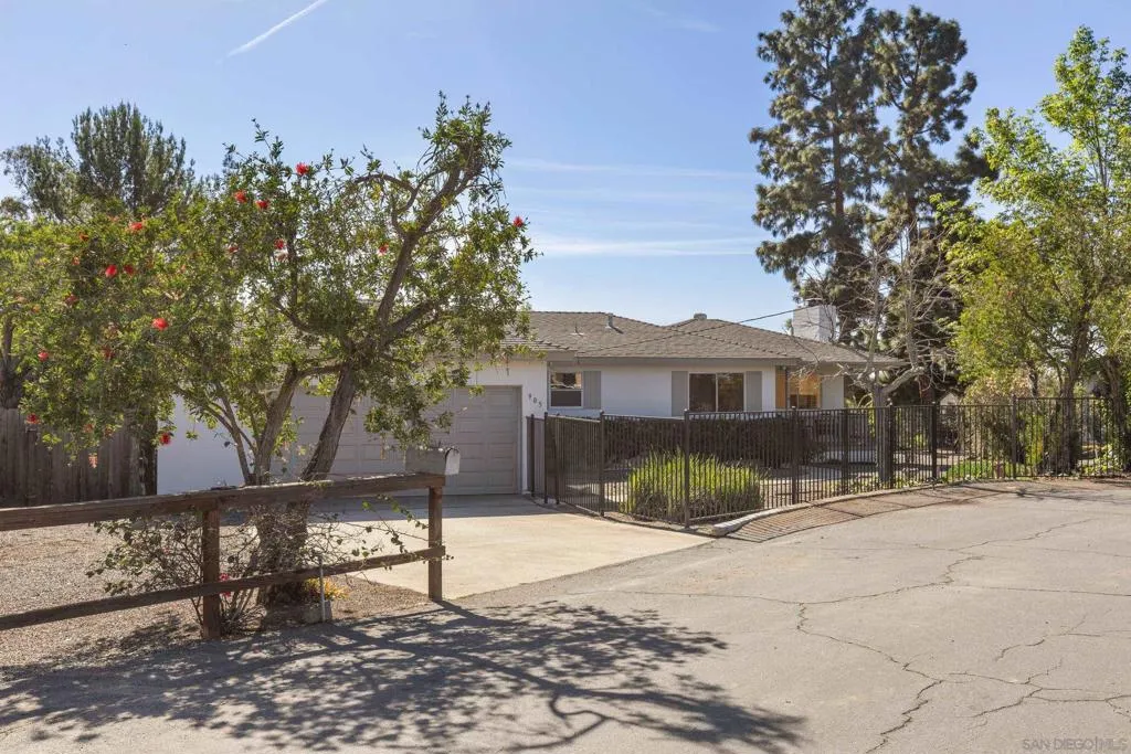905 Loma Ct, El Cajon, California 92020 home-pic-30