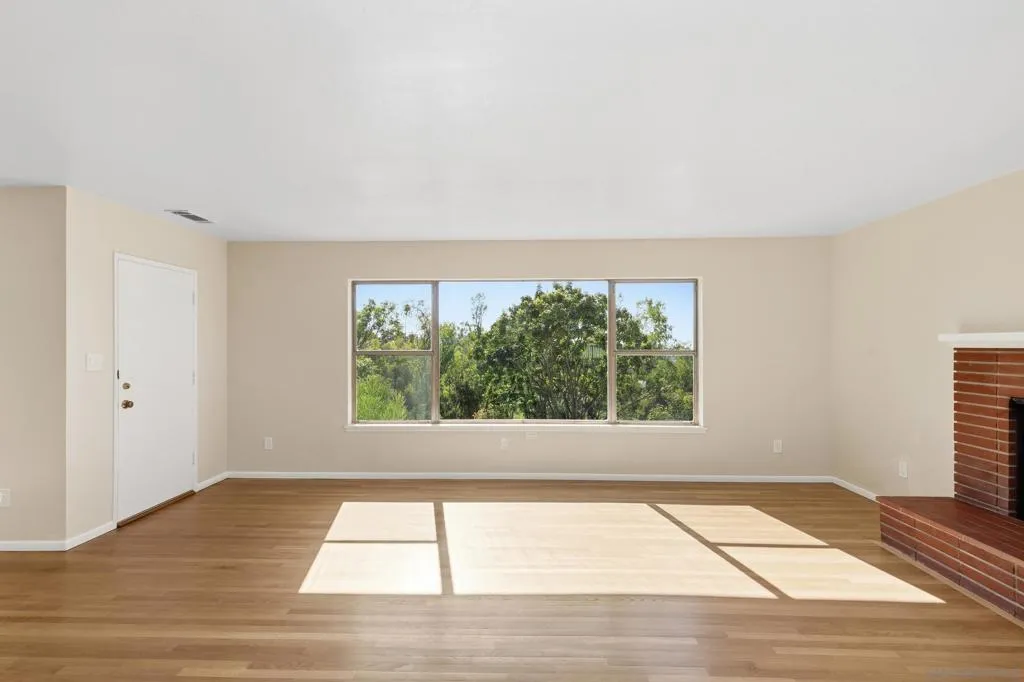 905 Loma Ct, El Cajon, California 92020 home-pic-7