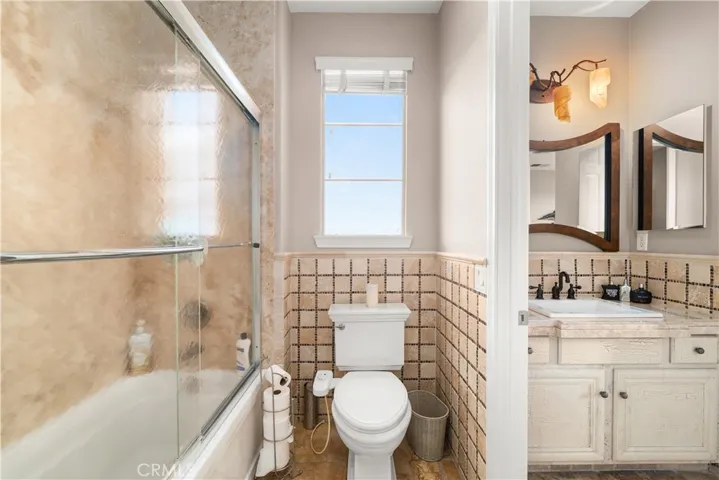 Jack-n-Jill Bathroom