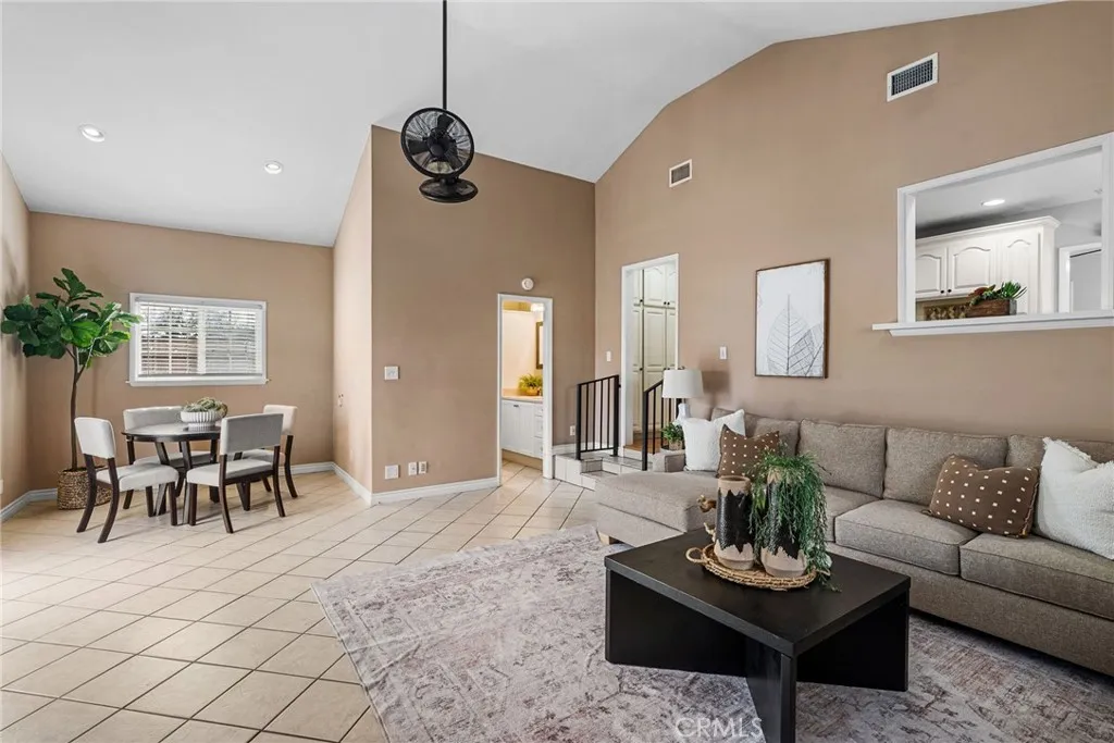 6019 Hardwick Street, Lakewood, California 90713 home-pic-11