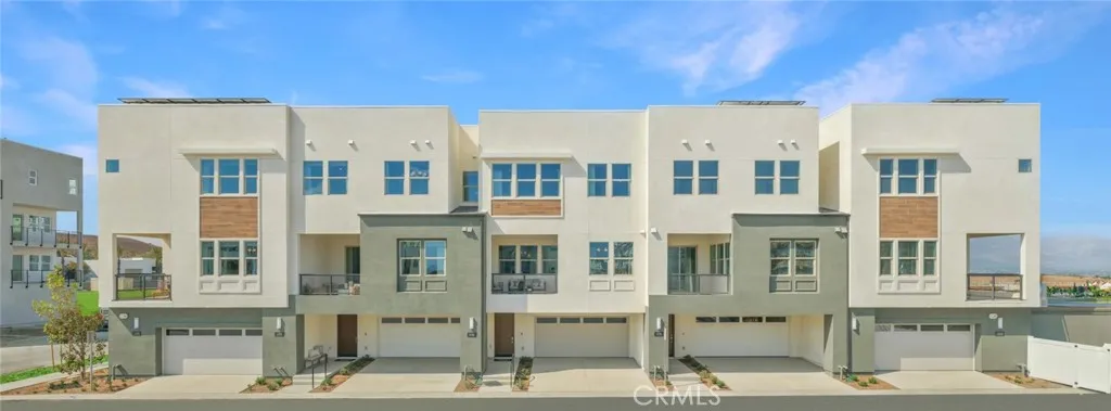 Photos shown are of model only- not actual homesite.