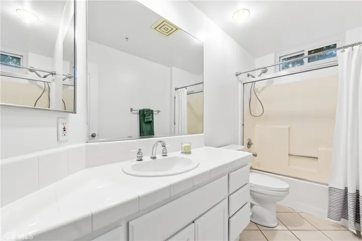 Second Bath with a tub