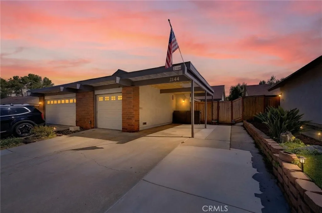 2144 Country Place, Escondido, California 92026 home-pic-1