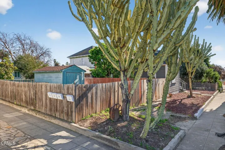 Buildable Lot SE Corner