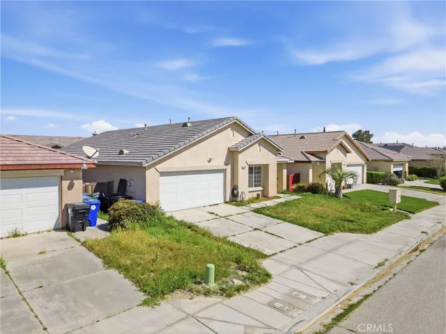 11648 Dos Palmas, Victorville, California 92392