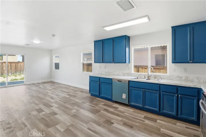 11648 Dos Palmas, Victorville, California 92392