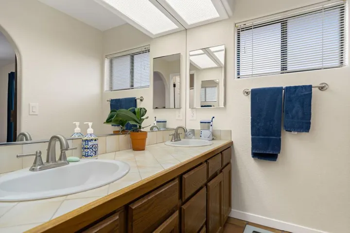 30-web-or-mls-WMObregon_OPMG_0226_030