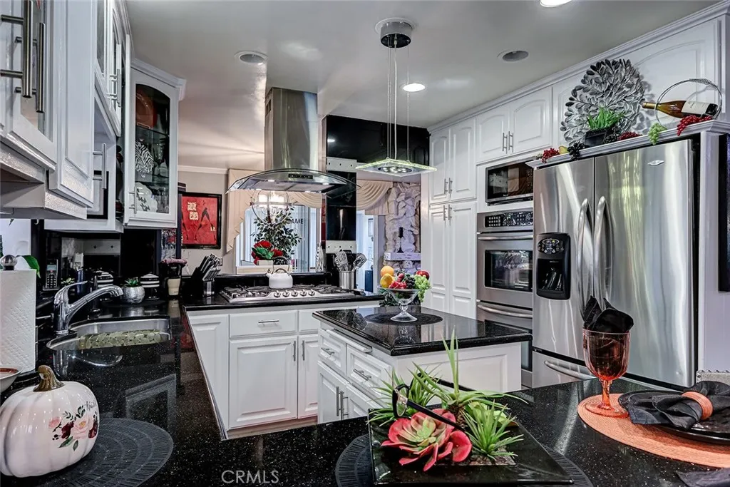 20222 Belshaw Avenue, Carson, California 90746 home-pic-12