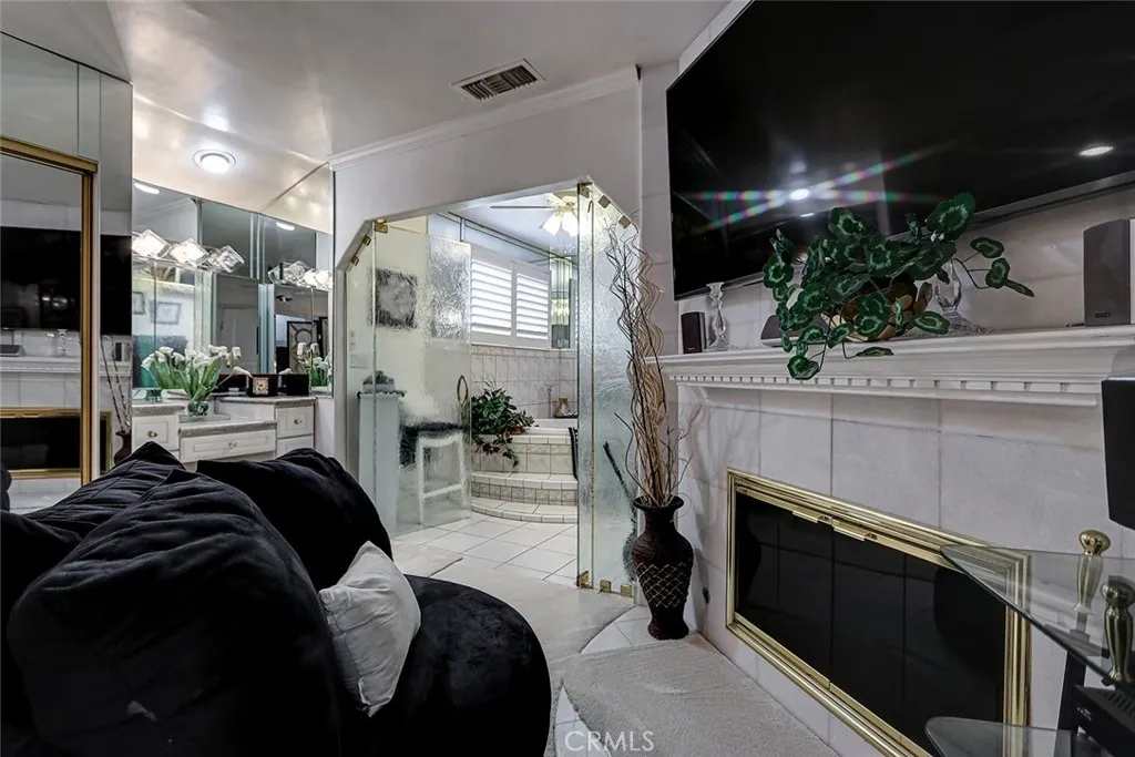 20222 Belshaw Avenue, Carson, California 90746 home-pic-26