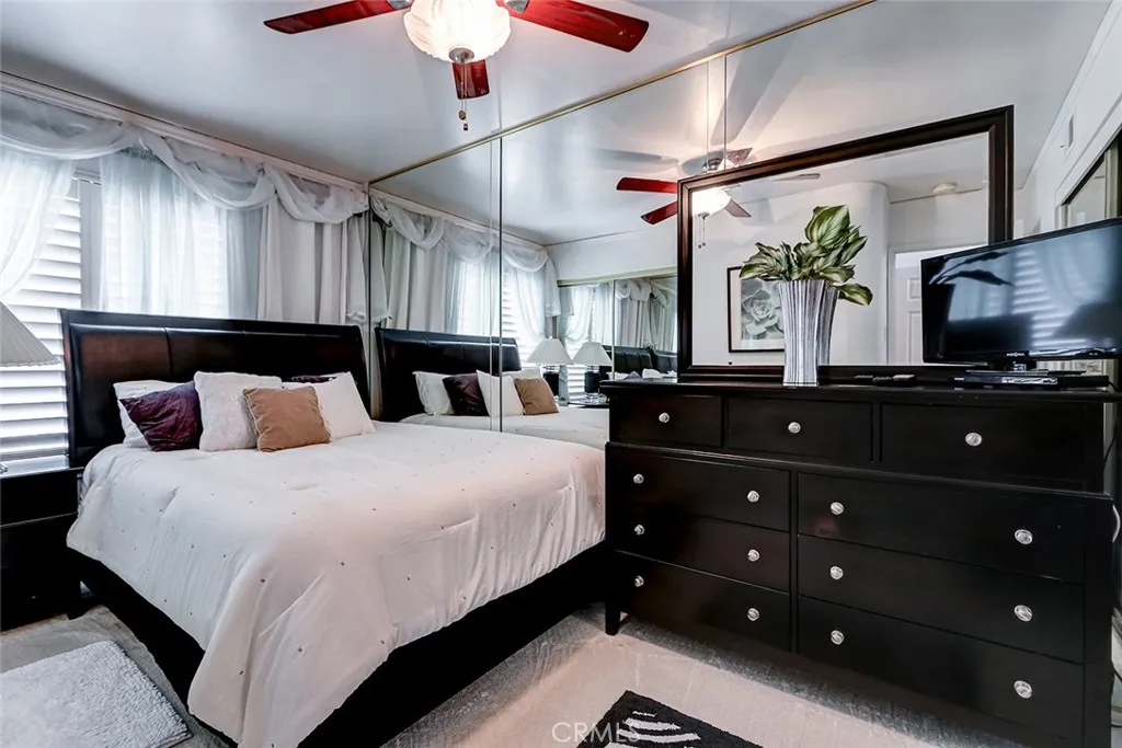 20222 Belshaw Avenue, Carson, California 90746 home-pic-31