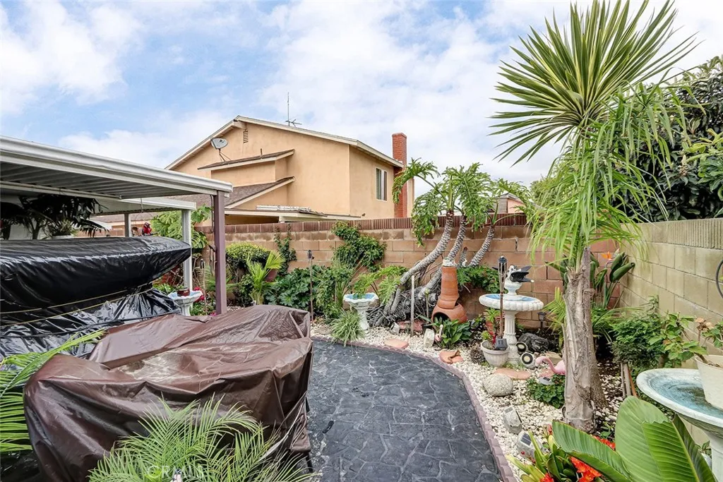 20222 Belshaw Avenue, Carson, California 90746 home-pic-44