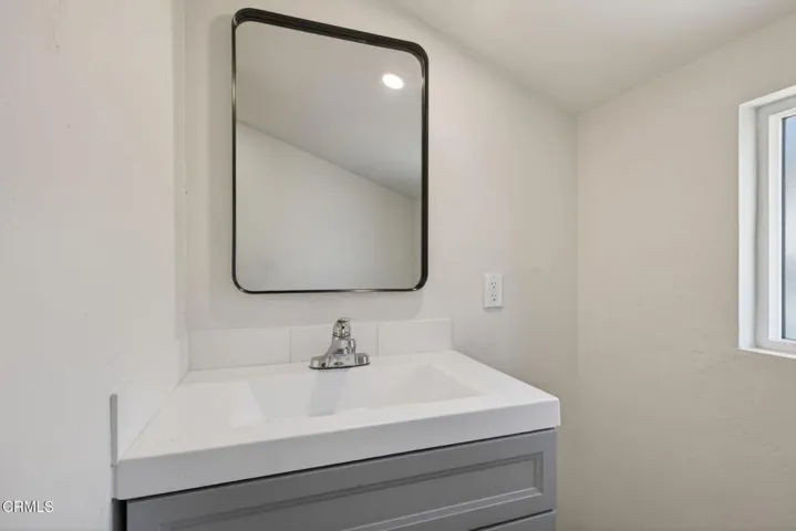 278 BathRm Vanity North