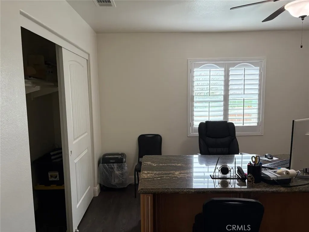 6111 Peregrine Drive, Jurupa Valley, California 91752 home-pic-20