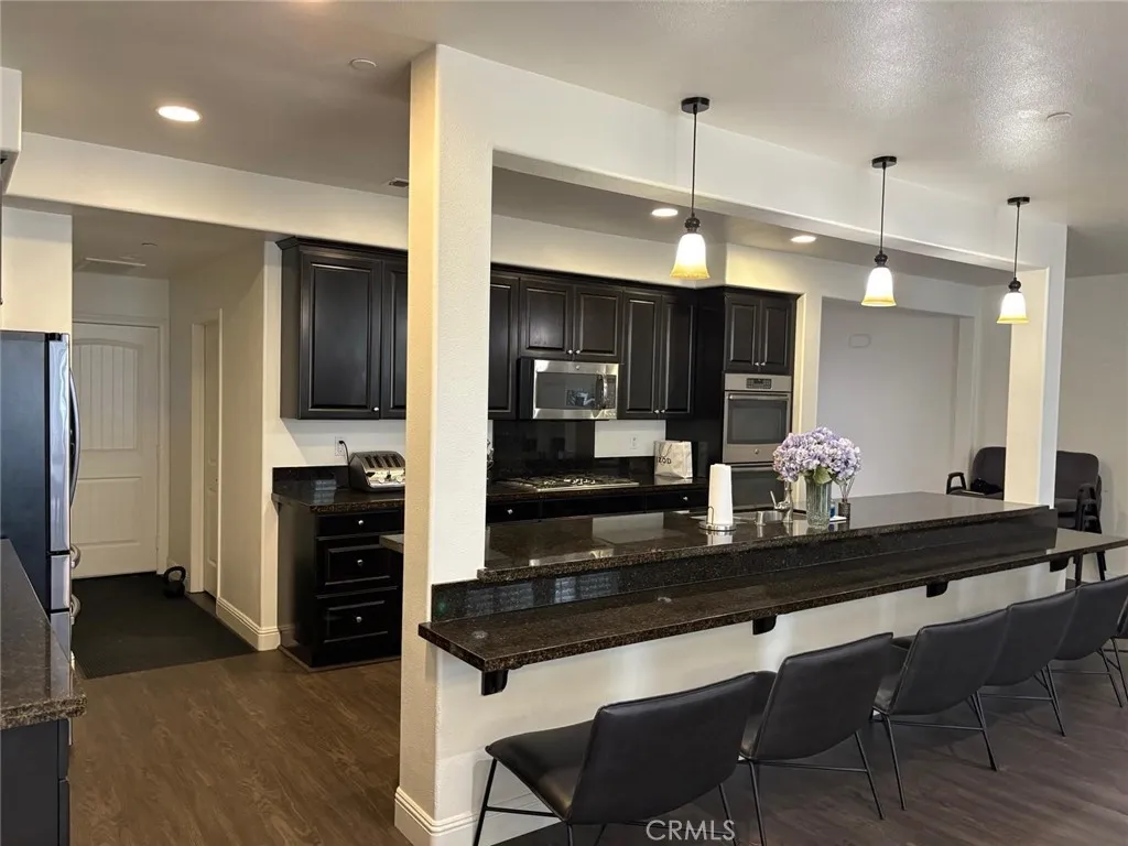 6111 Peregrine Drive, Jurupa Valley, California 91752 home-pic-10