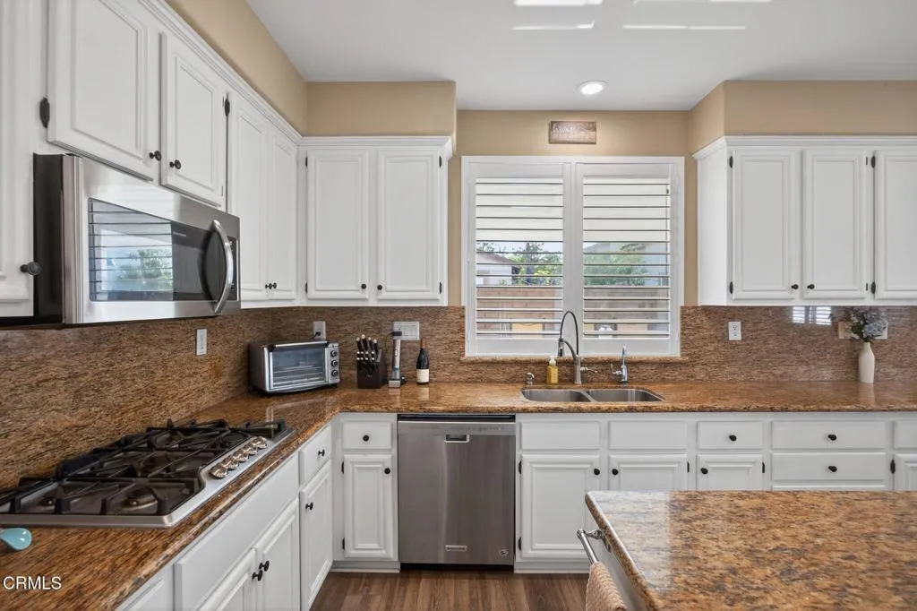 4867 Corte Olivas, Camarillo, California 93012 home-pic-15