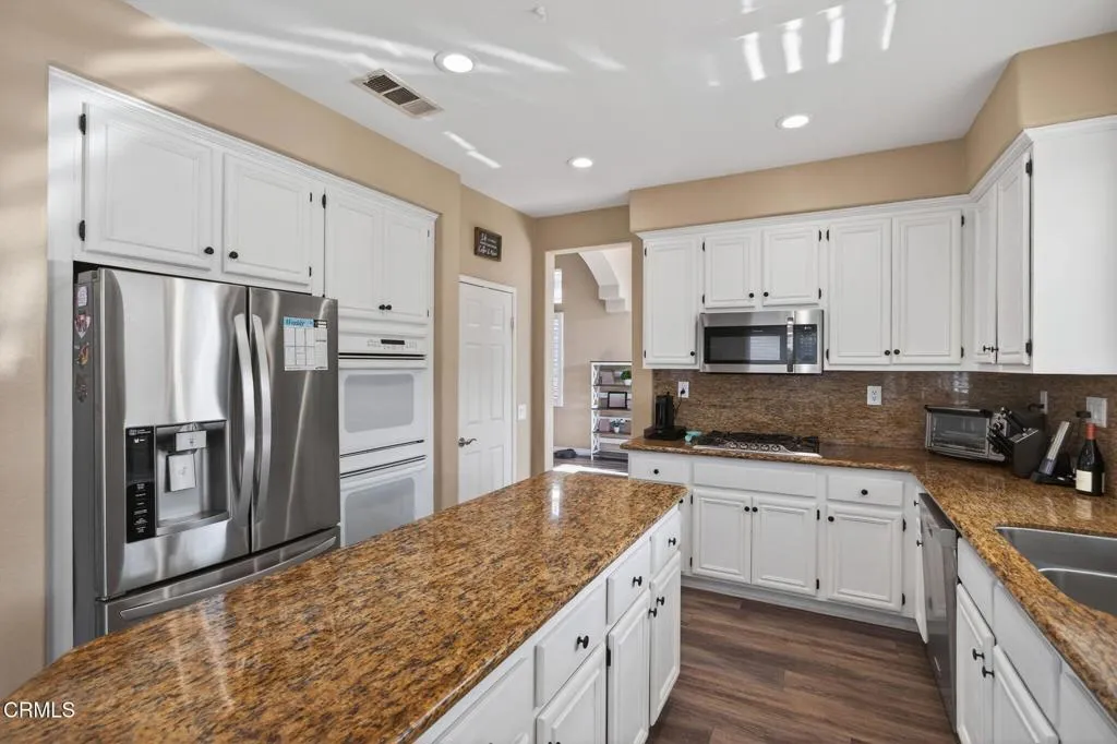 4867 Corte Olivas, Camarillo, California 93012 home-pic-17