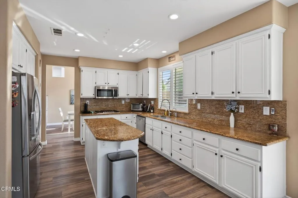 4867 Corte Olivas, Camarillo, California 93012 home-pic-14