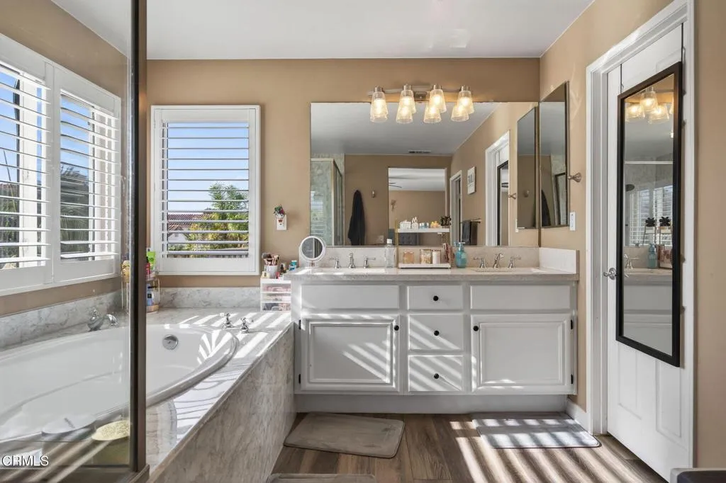 4867 Corte Olivas, Camarillo, California 93012 home-pic-24