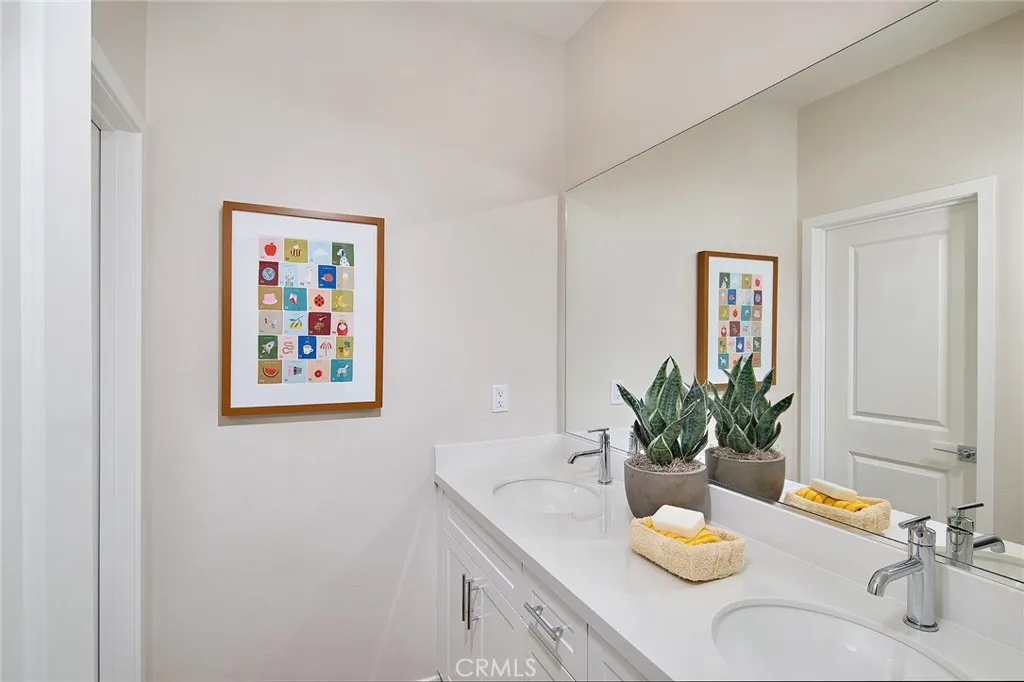 5932 Rockport Rd, Eastvale, California 92880 home-pic-13