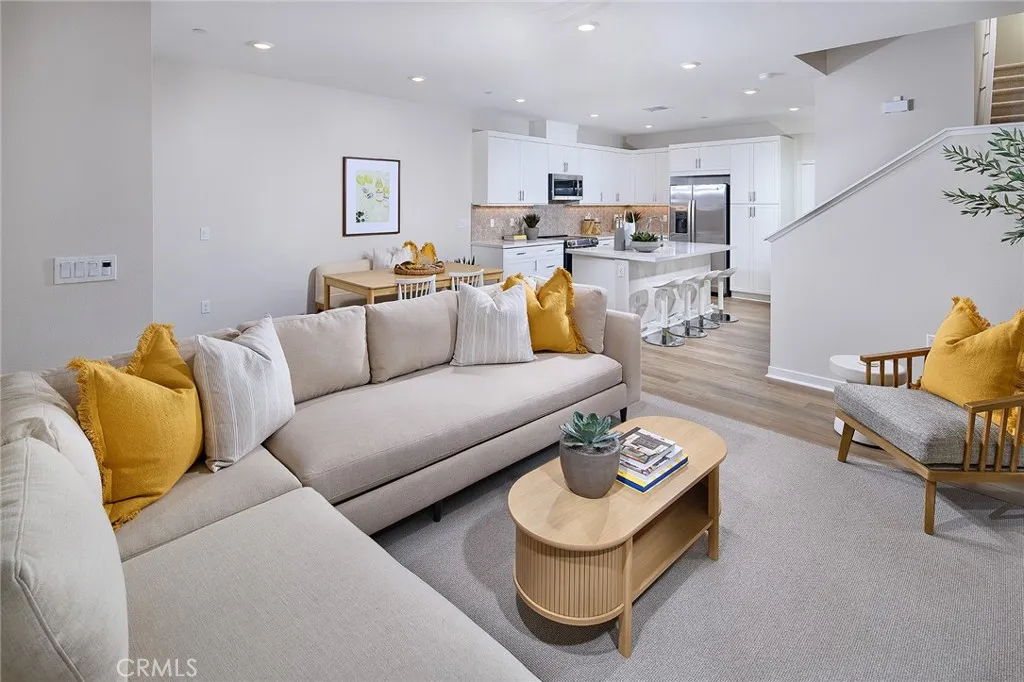 5932 Rockport Rd, Eastvale, California 92880 home-pic-5