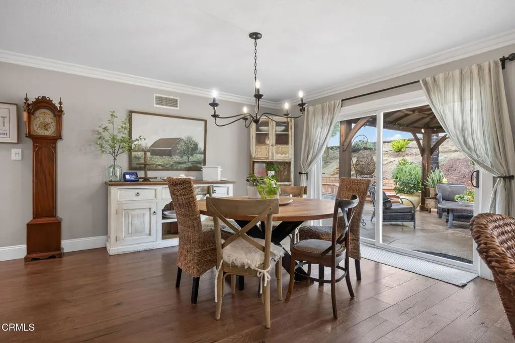 285 Siesta Avenue, Thousand Oaks, California 91360 home-pic-16