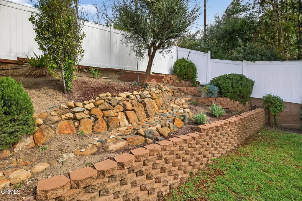 285 Siesta Avenue, Thousand Oaks, California 91360 home-pic-37