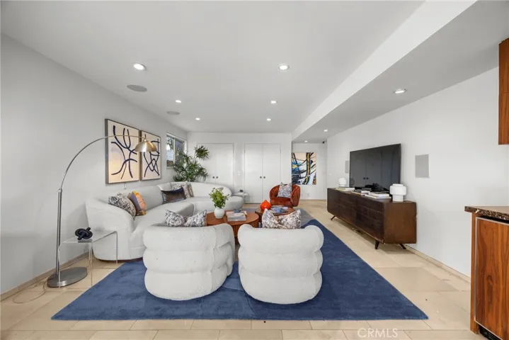 3851 Beverly Ridge, Sherman Oaks, California 91423