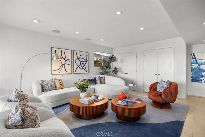 3851 Beverly Ridge, Sherman Oaks, California 91423