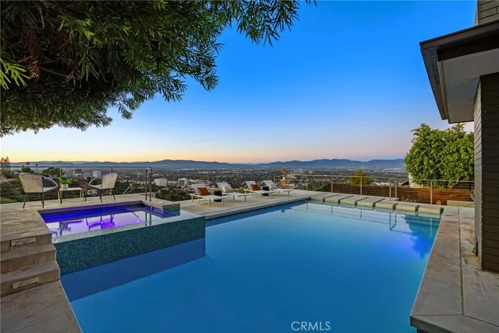 3851 Beverly Ridge, Sherman Oaks, California 91423