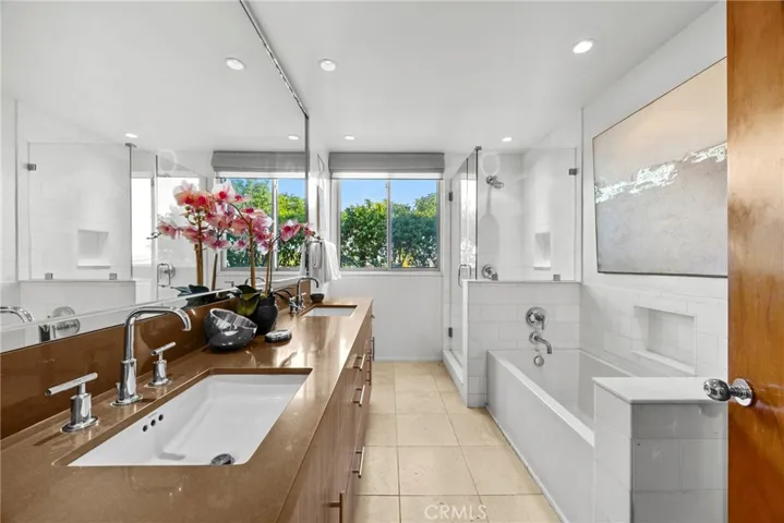 3851 Beverly Ridge, Sherman Oaks, California 91423