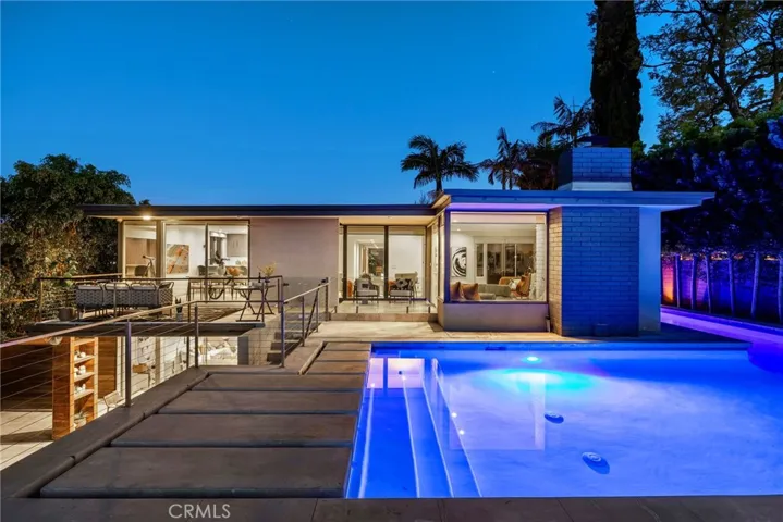 3851 Beverly Ridge, Sherman Oaks, California 91423