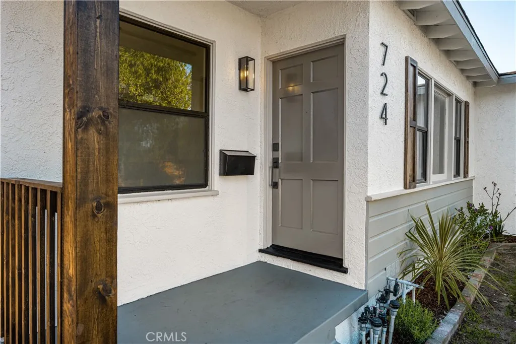 724 S Taylor Avenue, Montebello, California 90640 home-pic-2