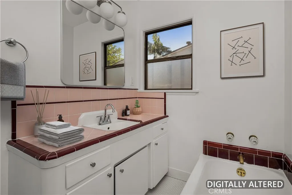 724 S Taylor Avenue, Montebello, California 90640 home-pic-19