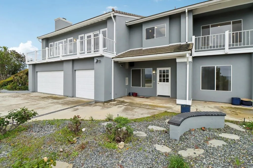 1240 Vista Sierra Drive, El Cajon, California 92019 home-pic-8