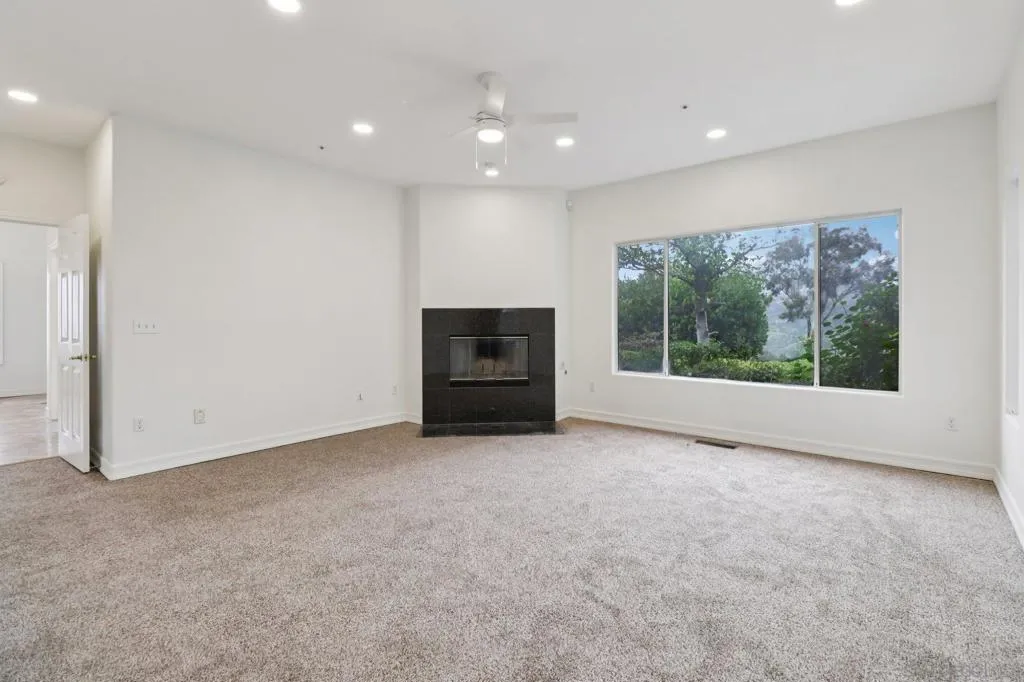 1240 Vista Sierra Drive, El Cajon, California 92019 home-pic-21