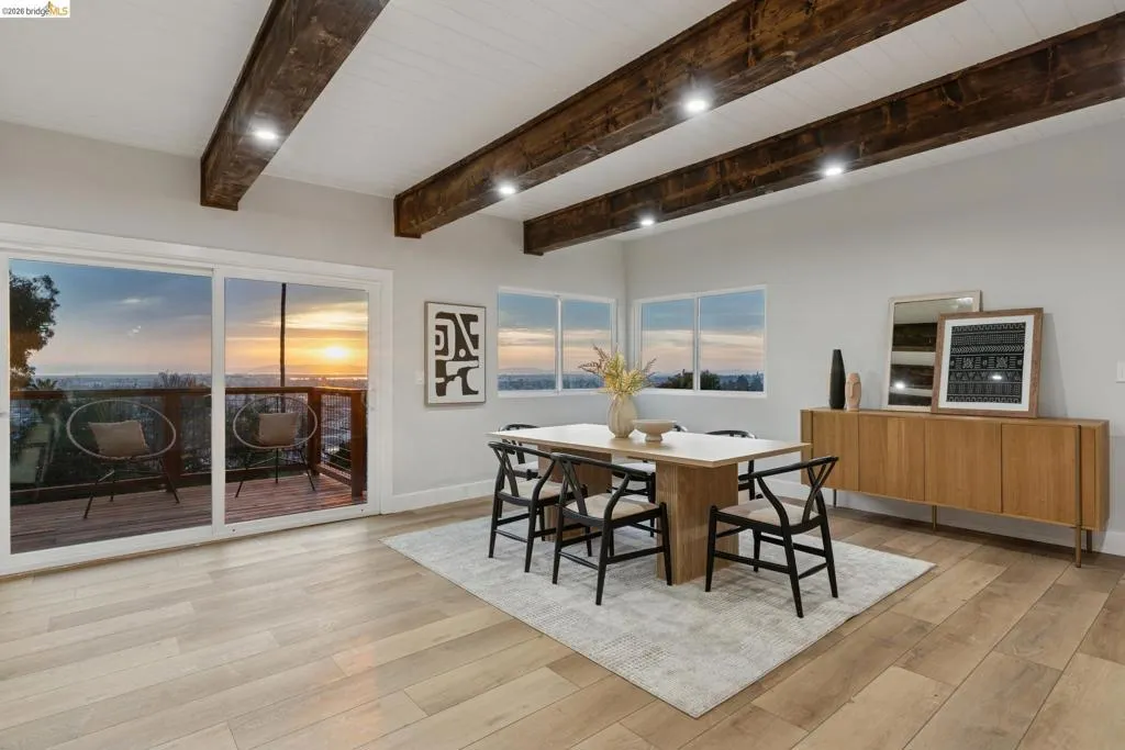 7807 7807 Outlook Ave, Oakland, California 94605 home-pic-16