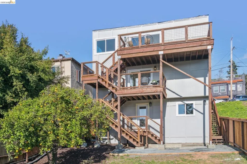 7807 7807 Outlook Ave, Oakland, California 94605 home-pic-44