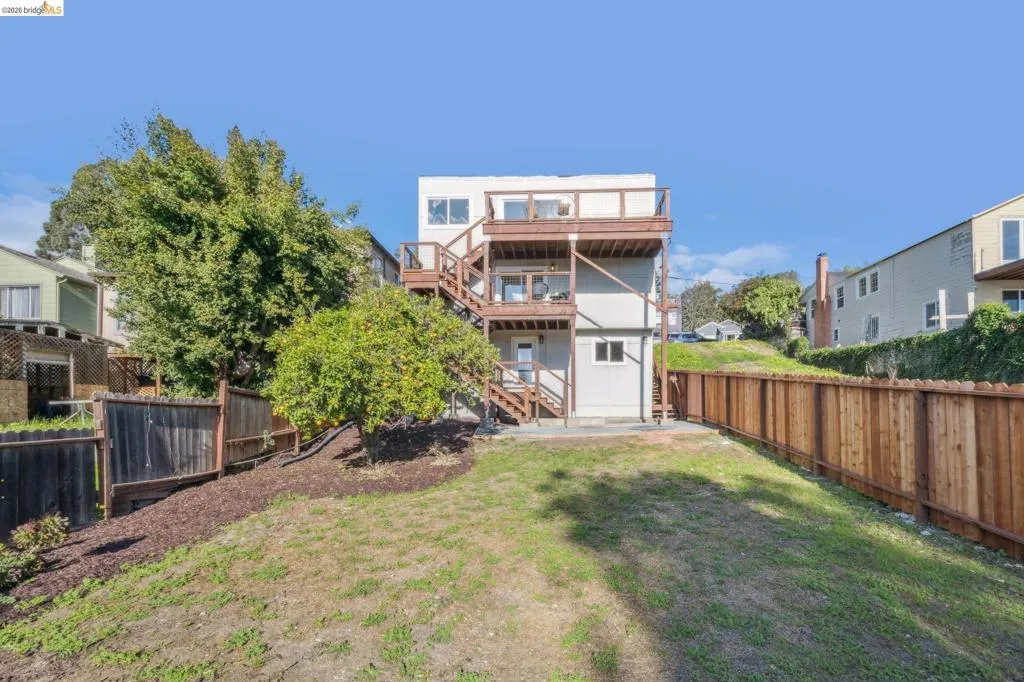 7807 7807 Outlook Ave, Oakland, California 94605 home-pic-45