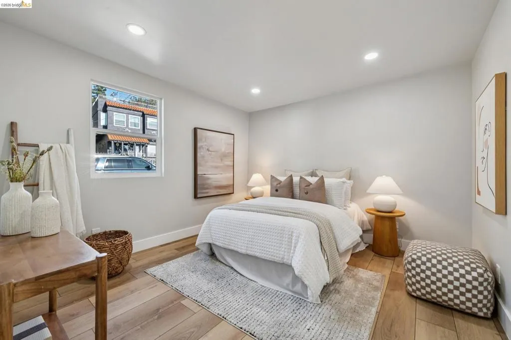 7807 7807 Outlook Ave, Oakland, California 94605 home-pic-23
