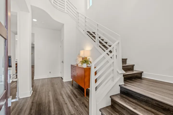 012_05-35821_cannon_dr-11_368