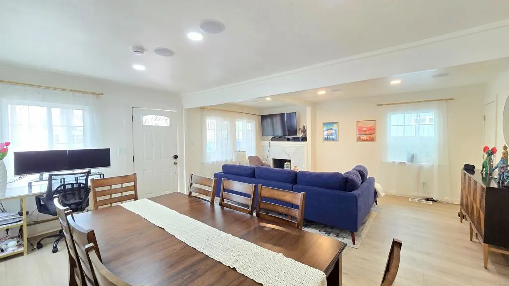 4383 Van Dyke Avenue, San Diego, California 92105 home-pic-2