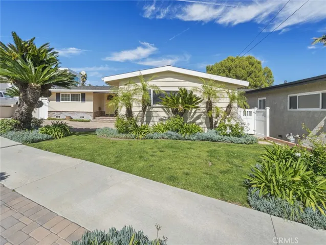 1936 W 1st Street, San Pedro, California 90732