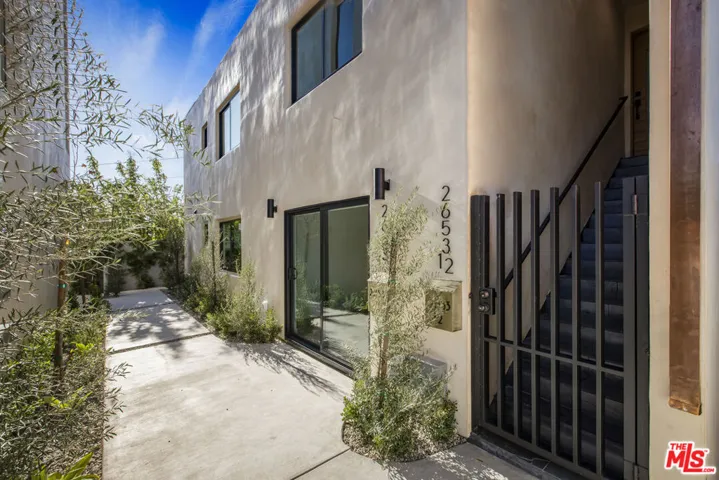 2653 Vineyard Avenue, Los Angeles, California 90016