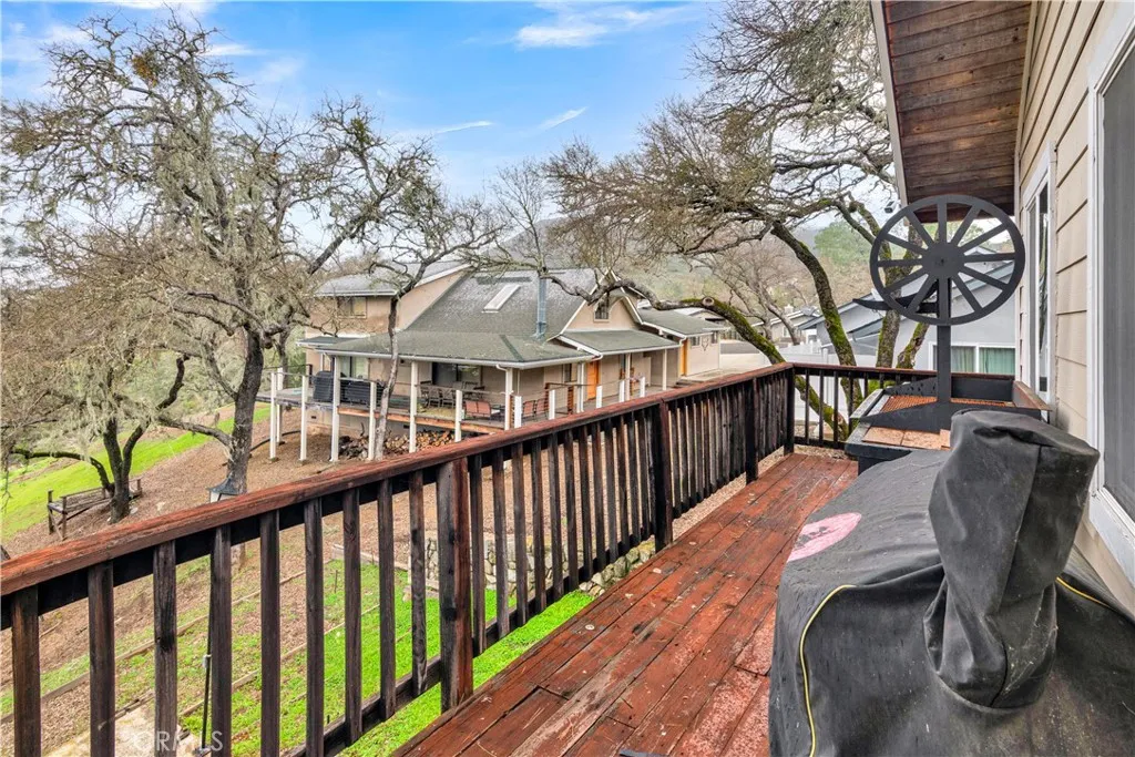 2647 Oak Shores, Bradley, California 93426 home-pic-33