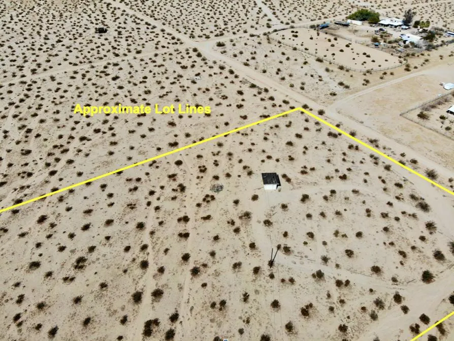 2424 Maize Road, Twentynine Palms, California 92277 home-pic-7