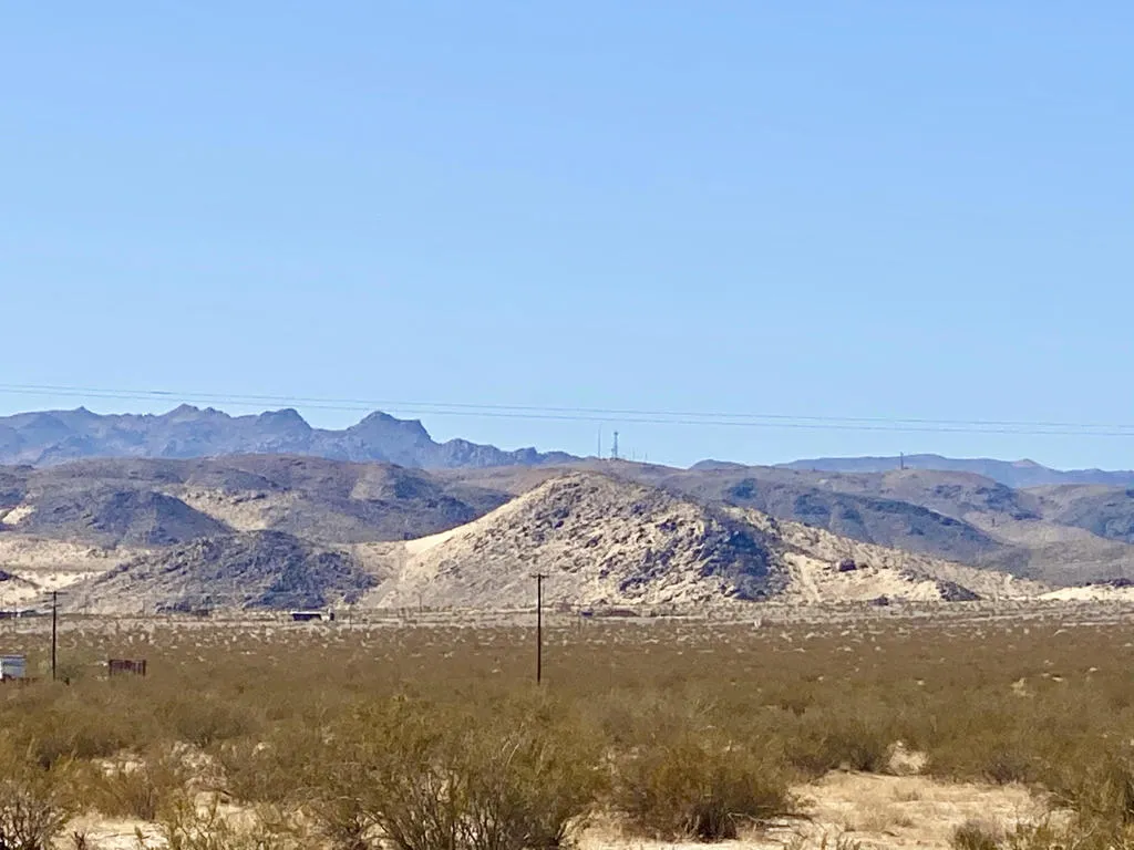 2424 Maize Road, Twentynine Palms, California 92277 home-pic-11