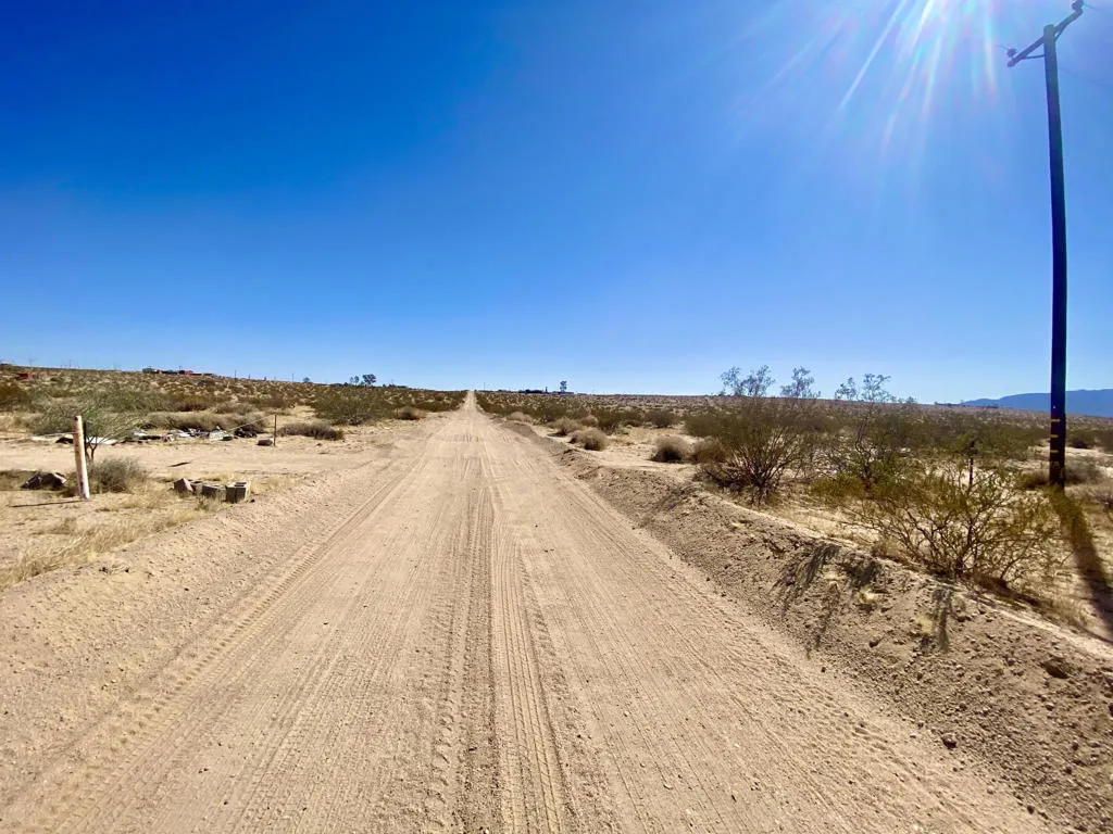 2424 Maize Road, Twentynine Palms, California 92277 home-pic-14