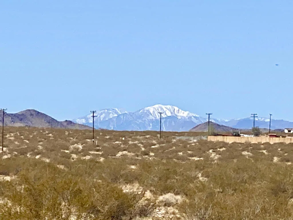 2424 Maize Road, Twentynine Palms, California 92277 home-pic-12